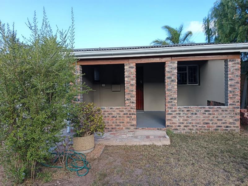 2 Bedroom Property for Sale in Albertinia Western Cape